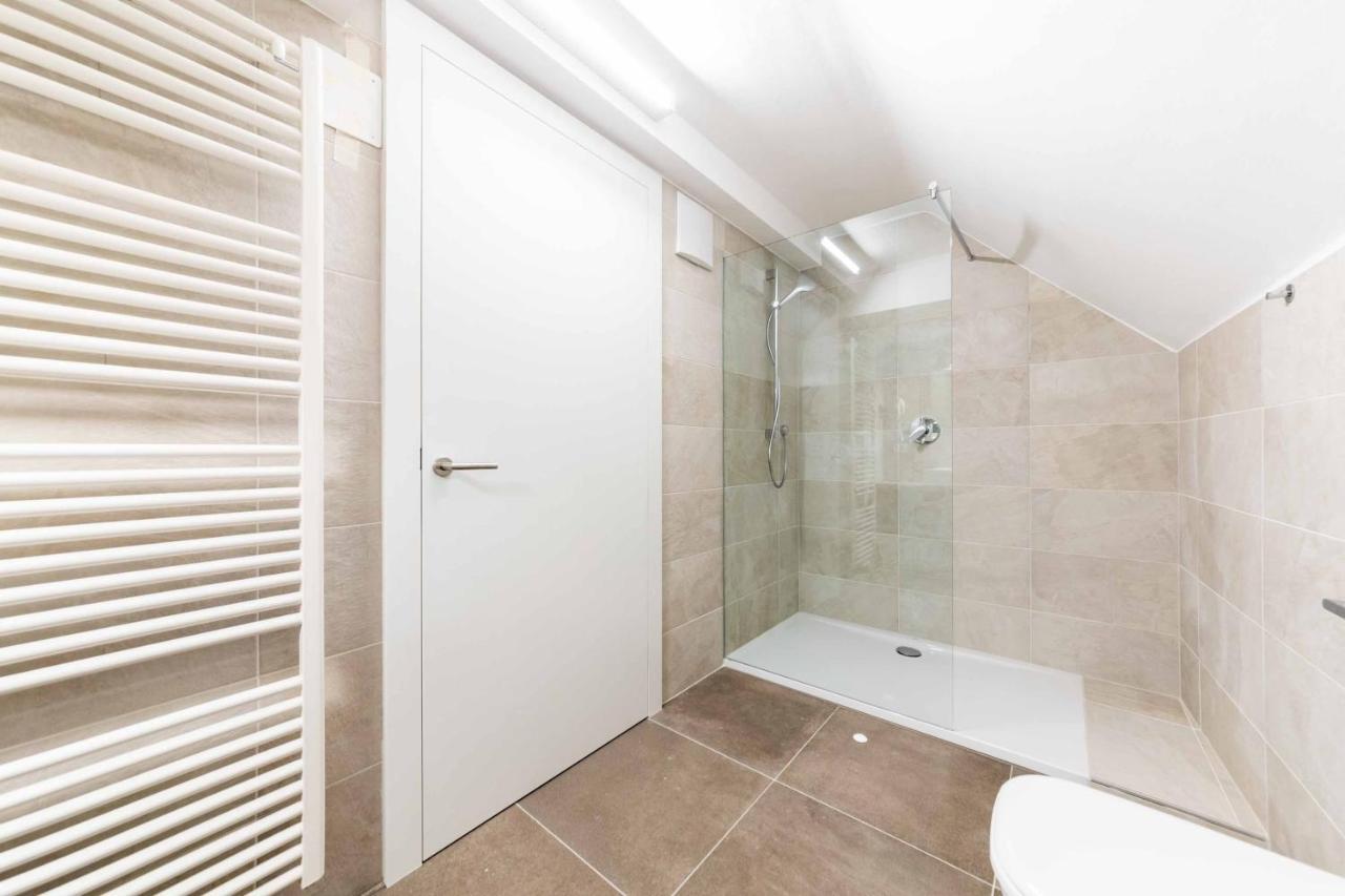Stay Cooper L Guesthouse Zum Loewen Merano Luaran gambar