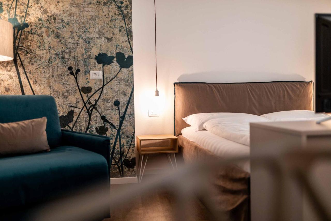 Stay Cooper L Guesthouse Zum Loewen Merano Luaran gambar