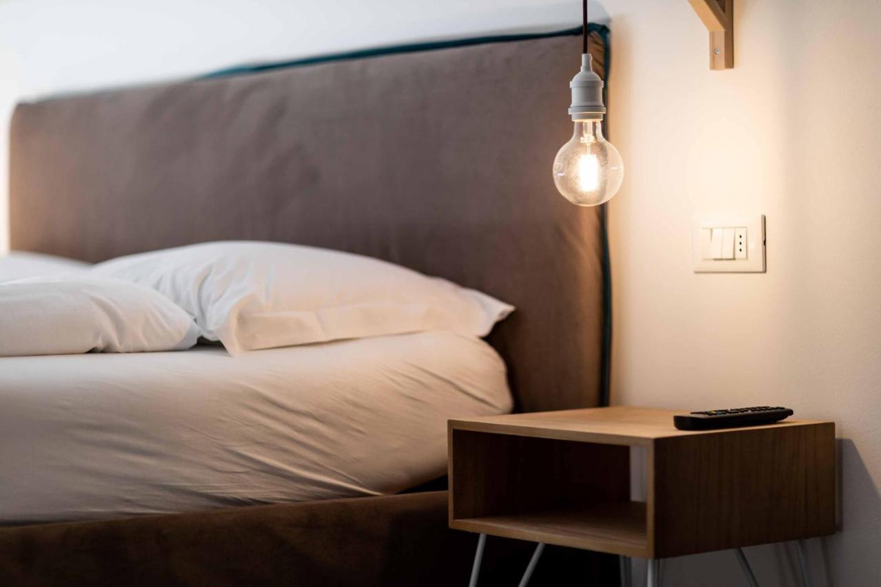 Stay Cooper L Guesthouse Zum Loewen Merano Luaran gambar