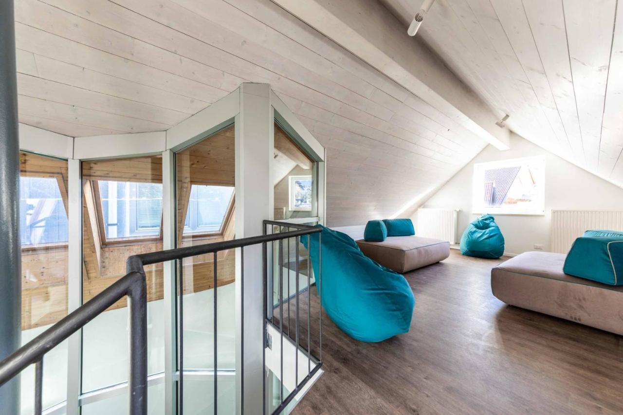 Stay Cooper L Guesthouse Zum Loewen Merano Luaran gambar